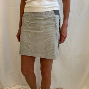 Ahtleta Women's Gray and White Striped Skort, Size 4.